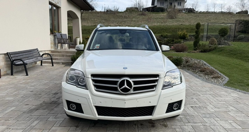 Mercedes-Benz GLK cena 30700 przebieg: 205000, rok produkcji 2011 z Janowiec Wielkopolski małe 92